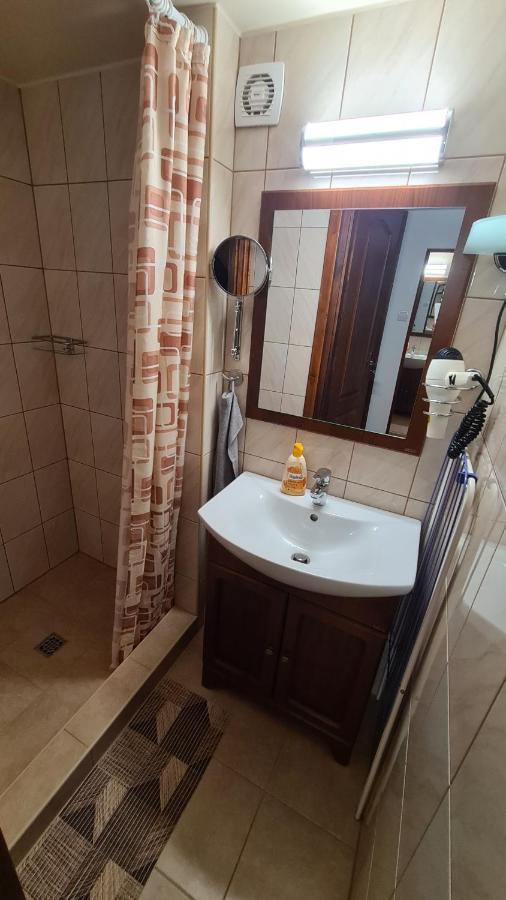 Gyulai Fuerdoe Apartman Exteriör bild