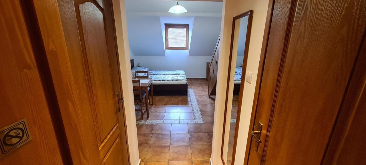 Gyulai Fuerdoe Apartman Exteriör bild