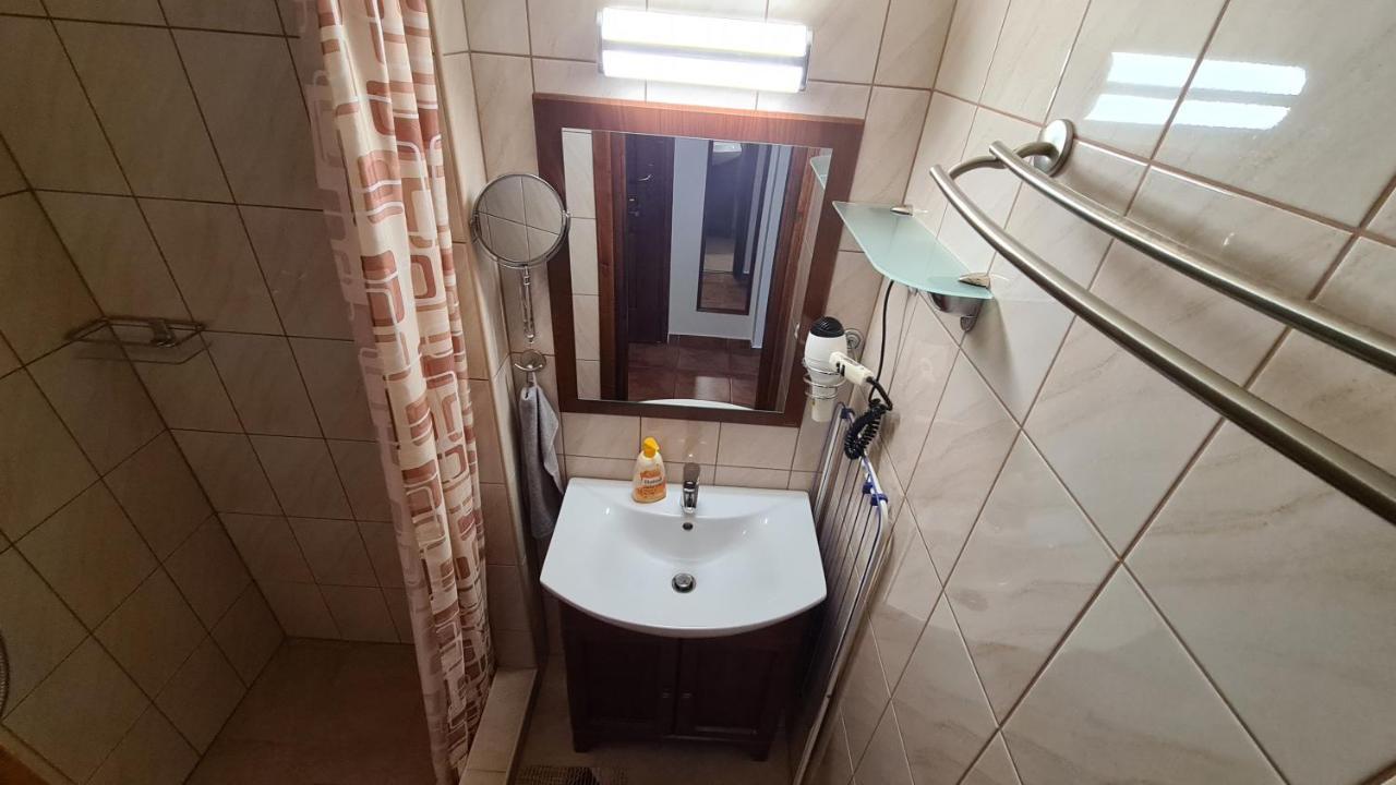 Gyulai Fuerdoe Apartman Exteriör bild